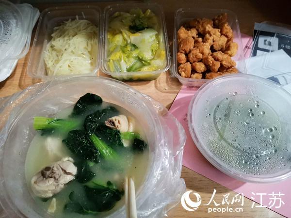 江苏东海：一份特殊孕妇餐食送进隔离点