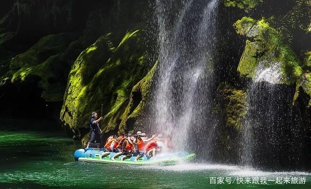 湖南有很多优美自然风景，马拉河风景区曾被誉为“人间瑶池”，如今却杂草丛生