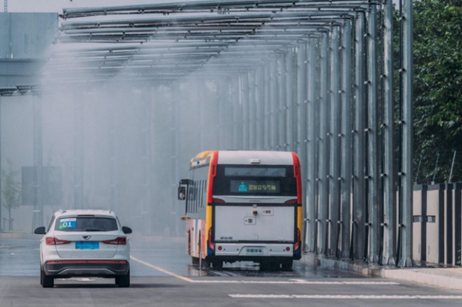 超前技术碰撞!郑州智能网联汽车大赛商用车组亮点频出