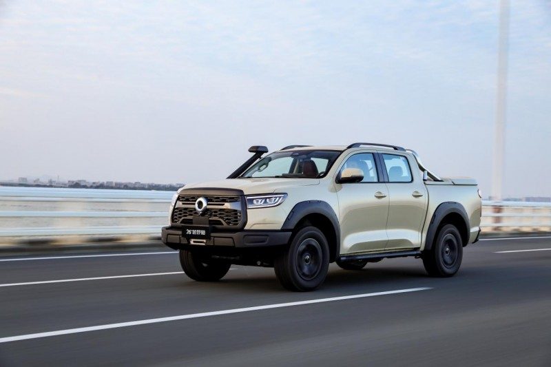 202601041932202022158102